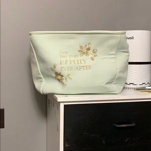 3 for $20: Soft storage container